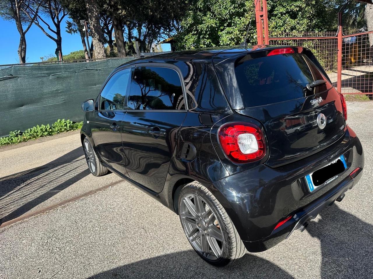 Smart ForFour BRABUS 0.9 Turbo twinamic Xclusive *PROMO*