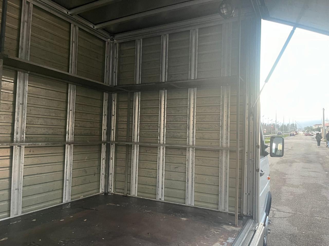 Iveco Daily 35-8 furgonatura cassa