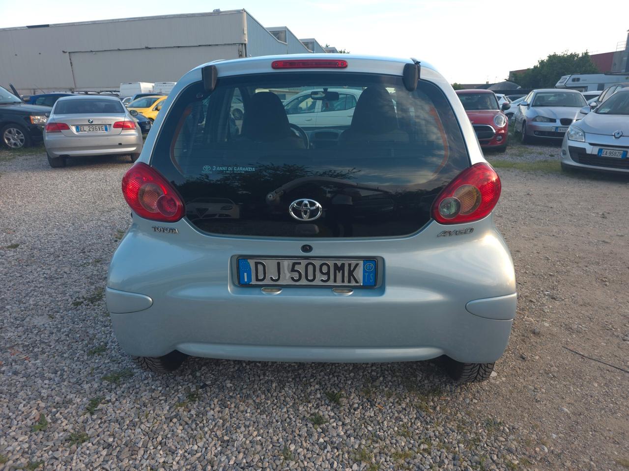 Toyota Aygo 1.0 12V VVT-i 5 porte Sol