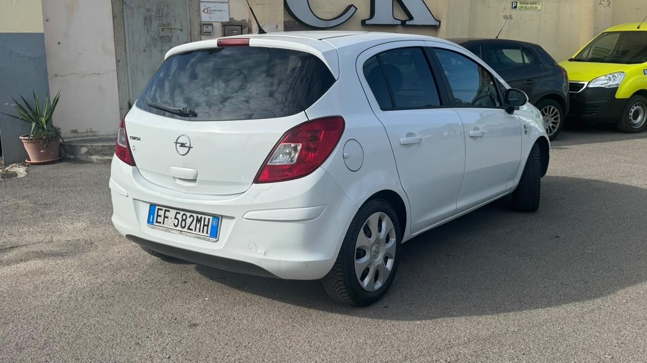 Opel Corsa 1.2 85CV 5 porte GPL-TECH Club