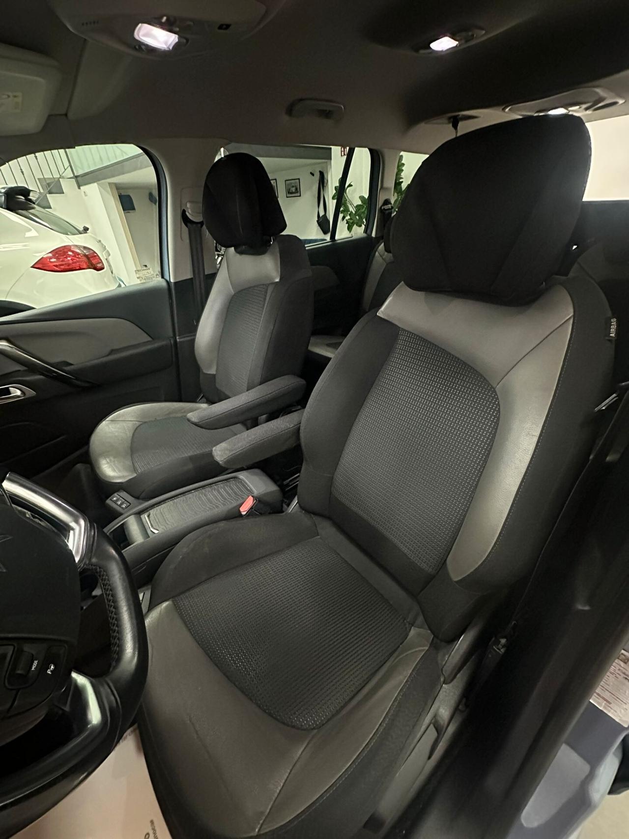 Citroen Grand C4 Picasso BlueHDi 120 S&S EAT6 Exclusive