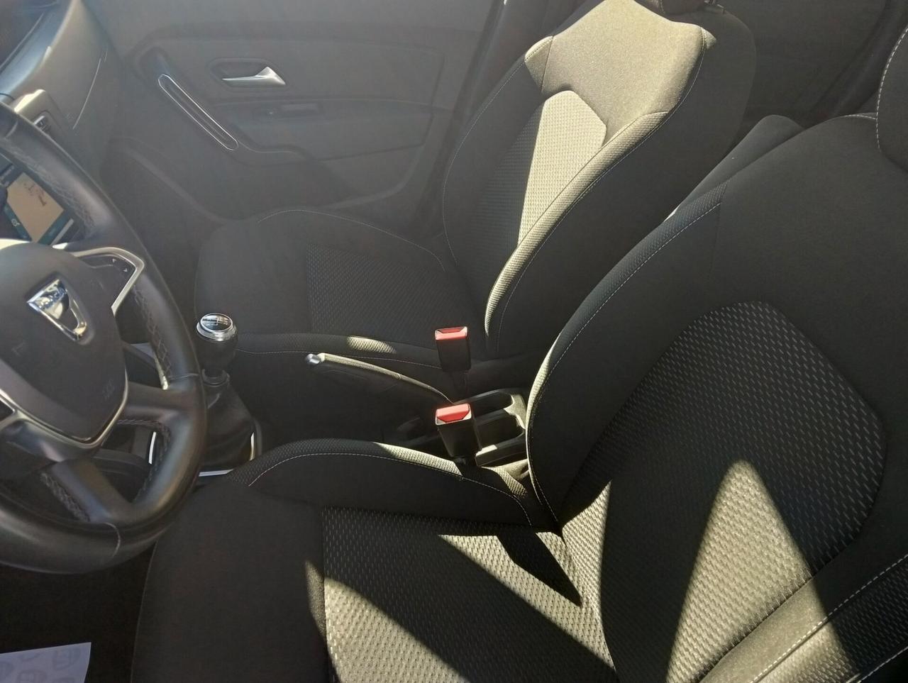DACIA DUSTER 1.5 Blue DCI NAVI PREZZO PROMO!