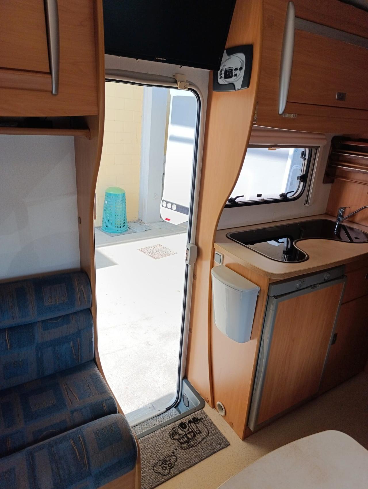 Ford TRANSIT CHALLENGER GENESIS 47