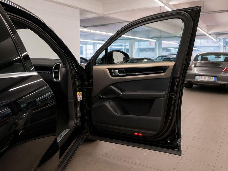 Porsche Cayenne 3.0 V6