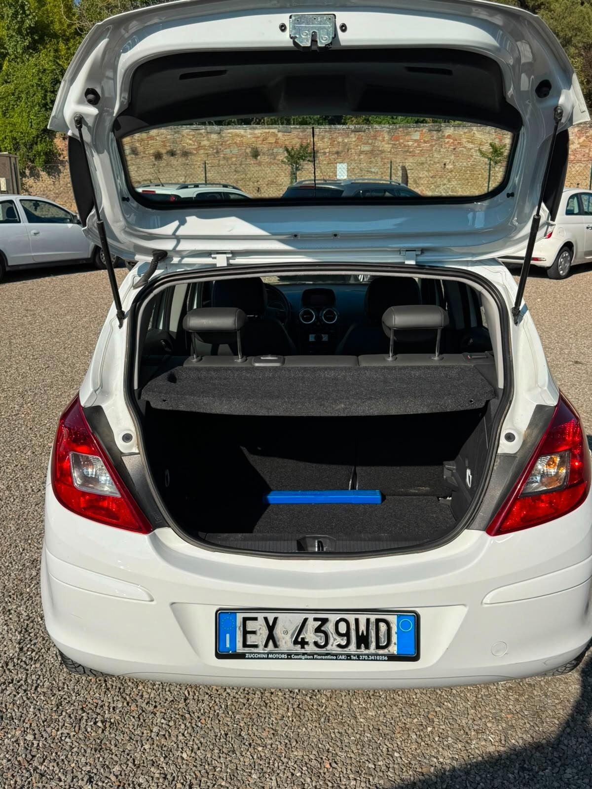Opel Corsa 1.2 85CV 5 porte GPL-TECH Edition
