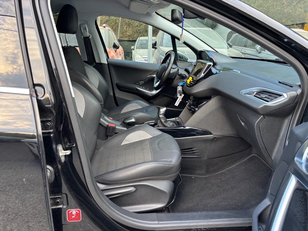 Peugeot 2008 1.6 hdi OK NEOPATENTATI