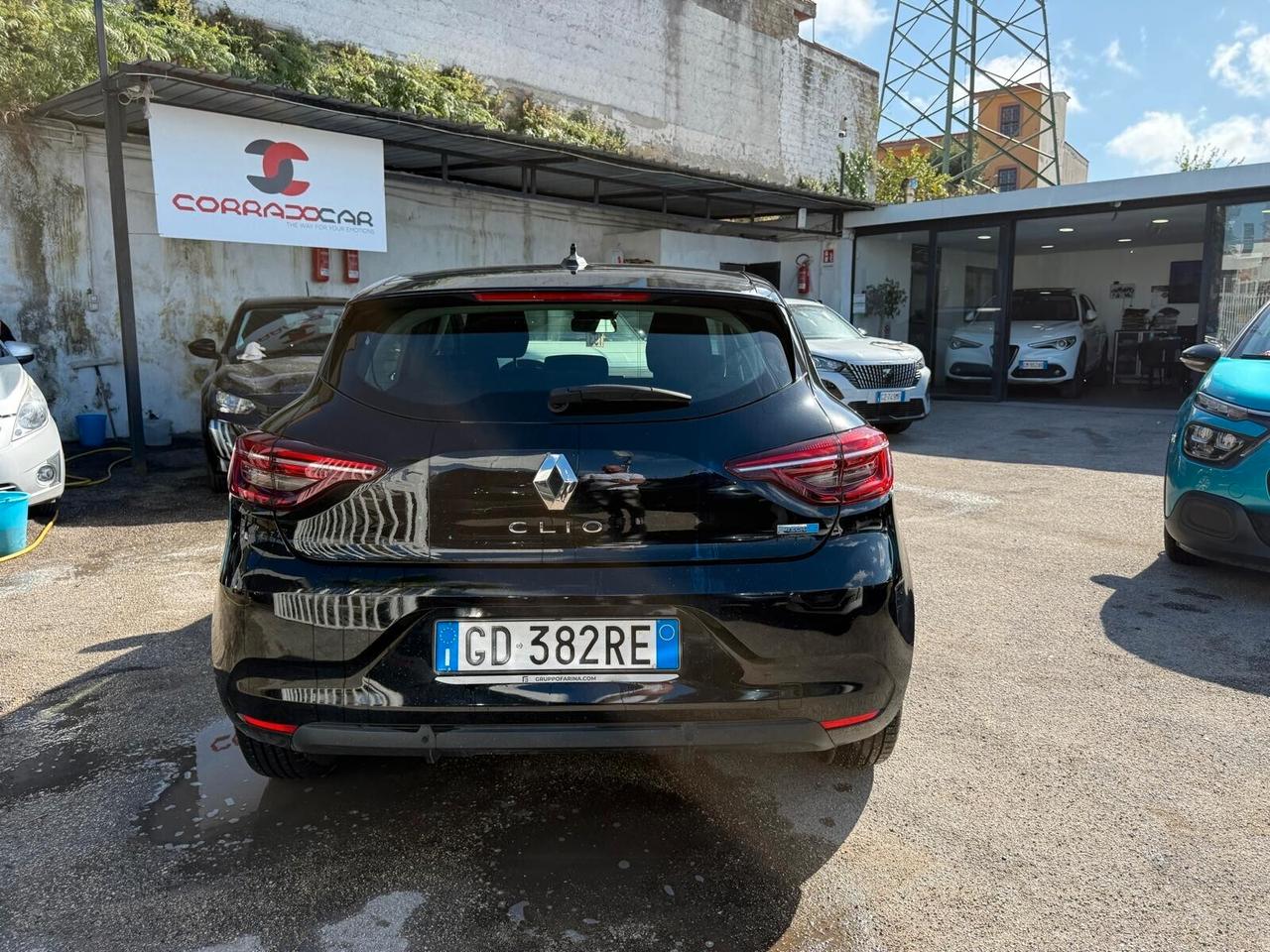 CLIO HYBRID 2021 1.6 AUTOMATICA E-TECH 75000KM INITIALE PARIS