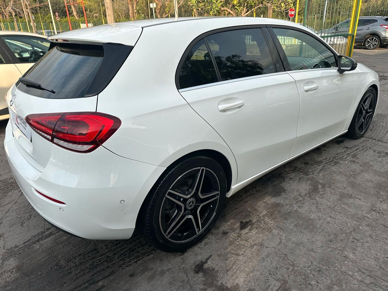 MERCEDES-BENZ A180 D - 2020