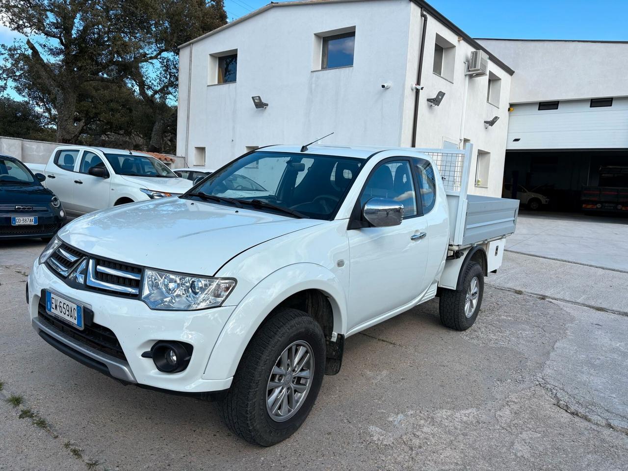 Mitsubishi L200 2.5 DI-D/178CV Club Cab Invite DPF