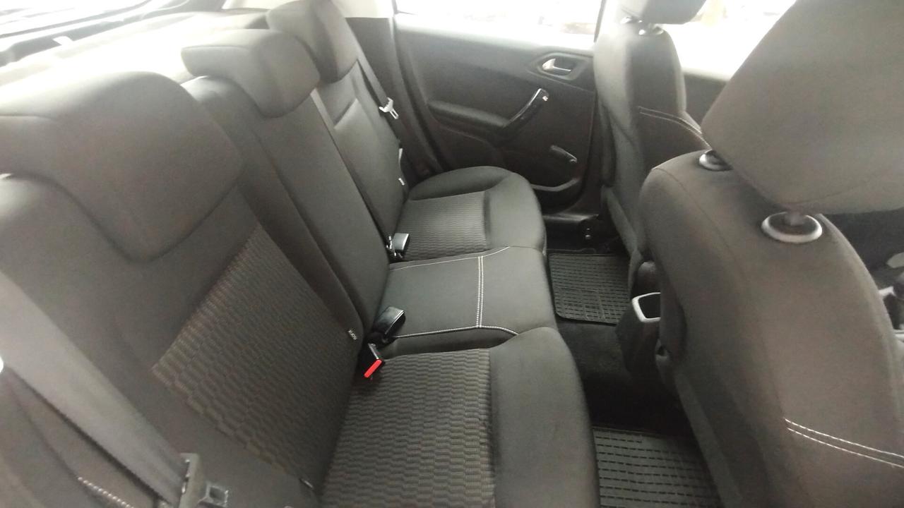 Peugeot 208 BlueHDi 75 S&S 5 porte Active