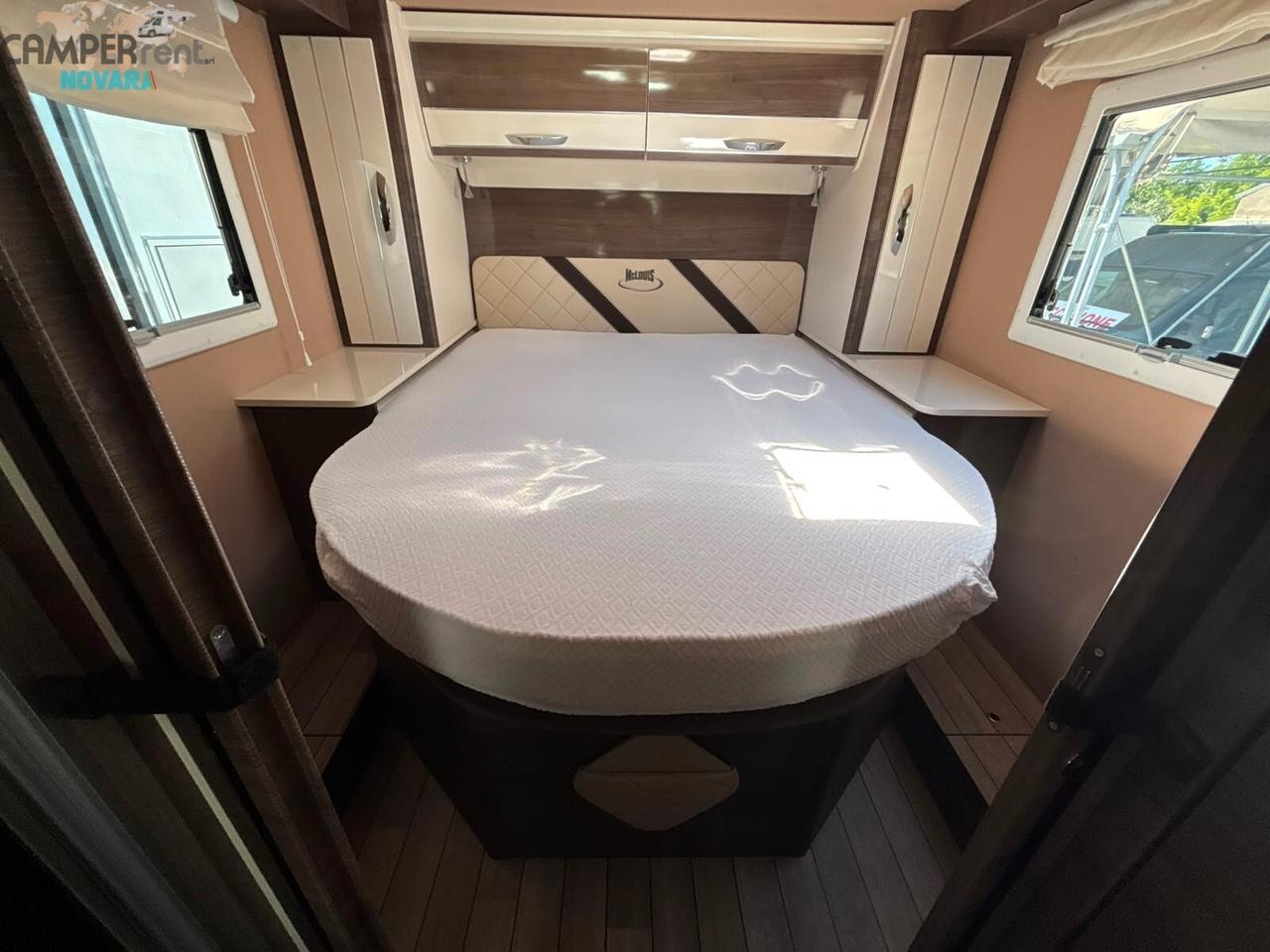 MCLOUIS MC4 881G - SEMINTEGRALE CON LETTO NAUTICO IN CODA