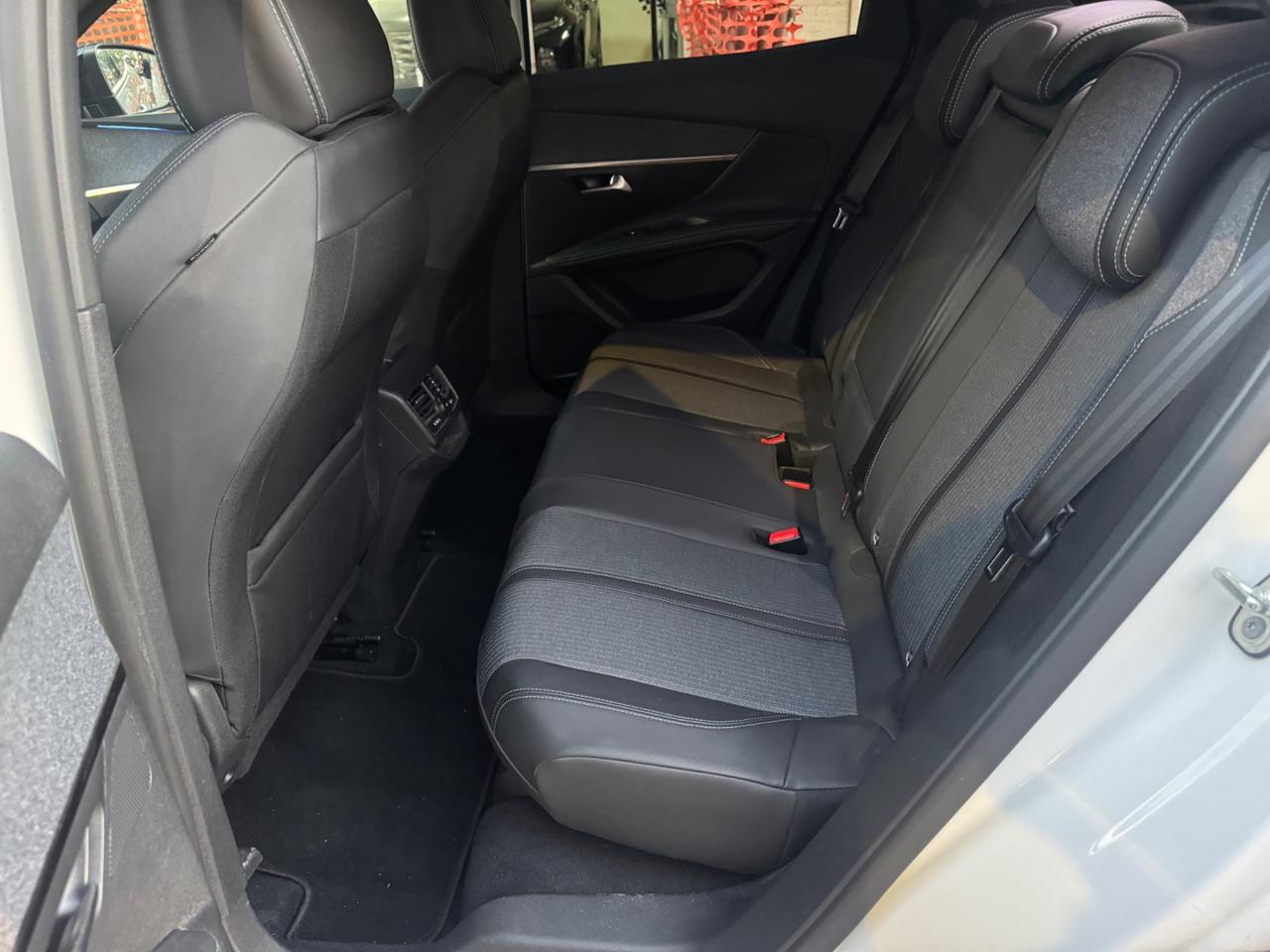 Peugeot 3008 1.5 BlueHDi 130 cv Allure Pack