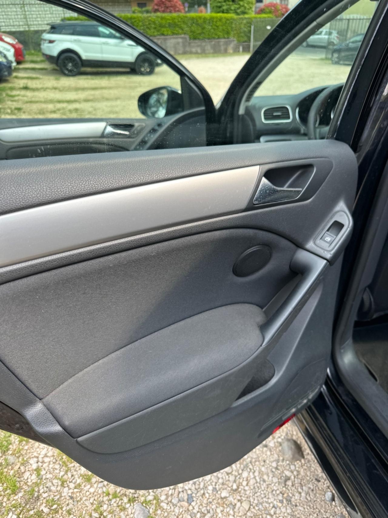 Volkswagen Golf 1.6 TDI DPF 5p. SPORT EDITION KMCERT
