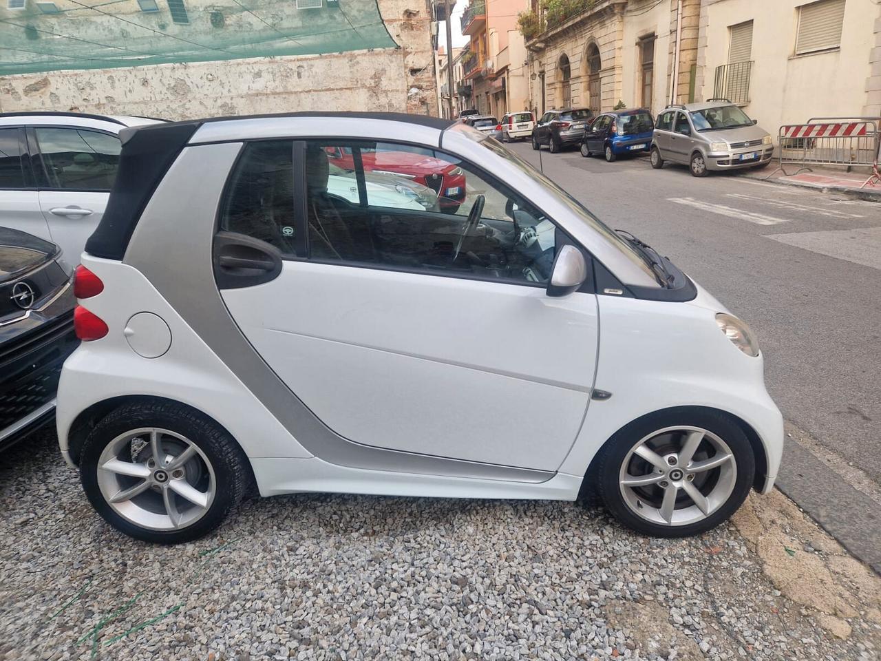 Smart ForTwo 1000 52 kW MHD cabrio pulse