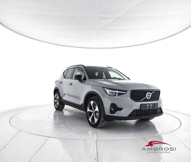 VOLVO XC40 B3 Mild hybrid Benzina Plus Dark