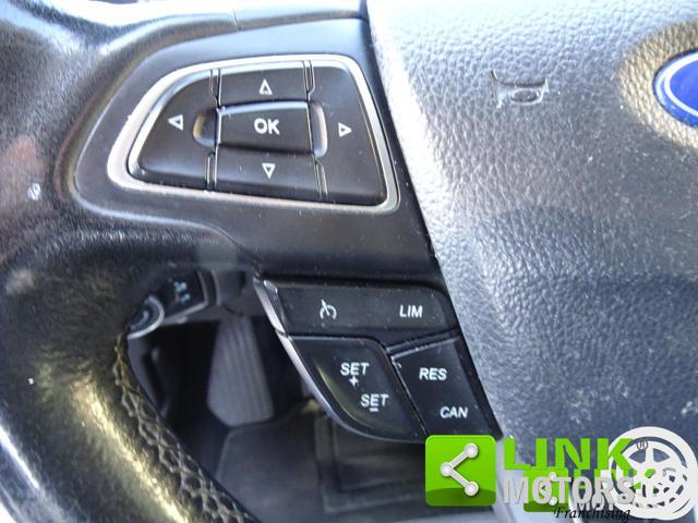 FORD Focus Titanium