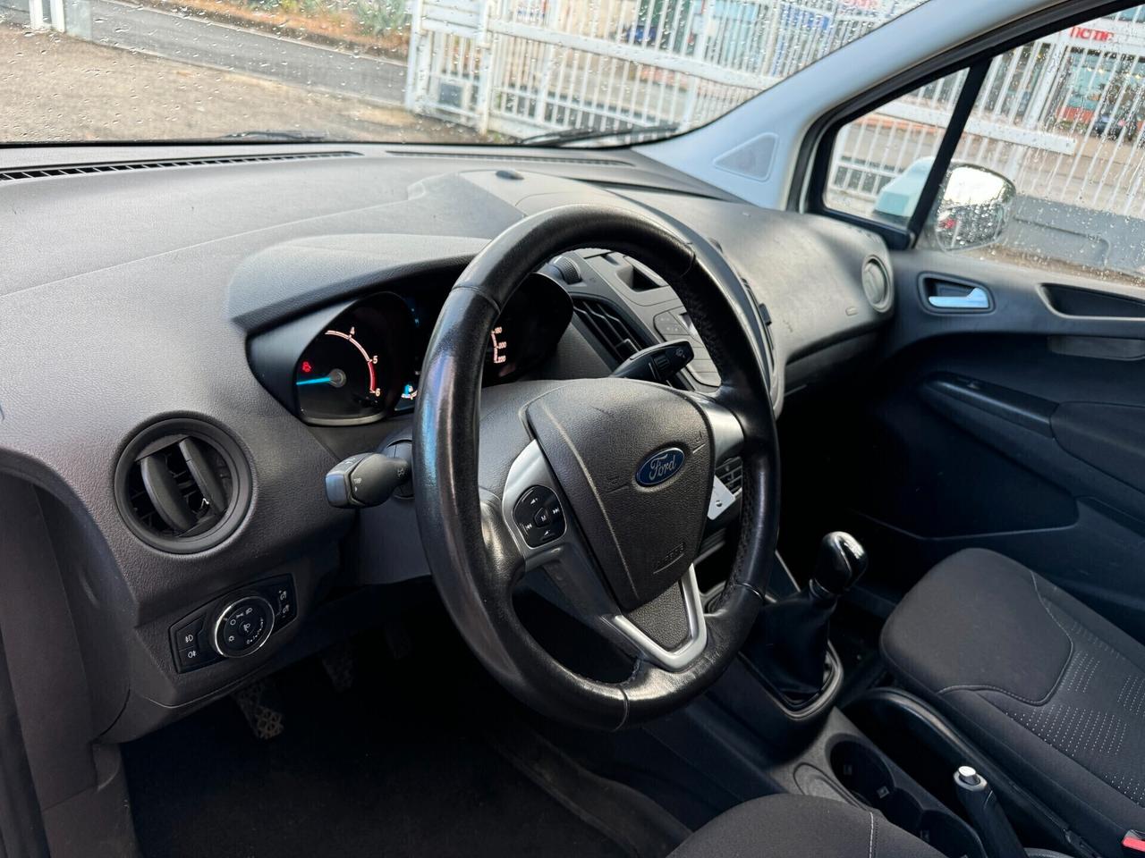 Ford Transit Courier 1.5 TDCi 75CV Vann2017