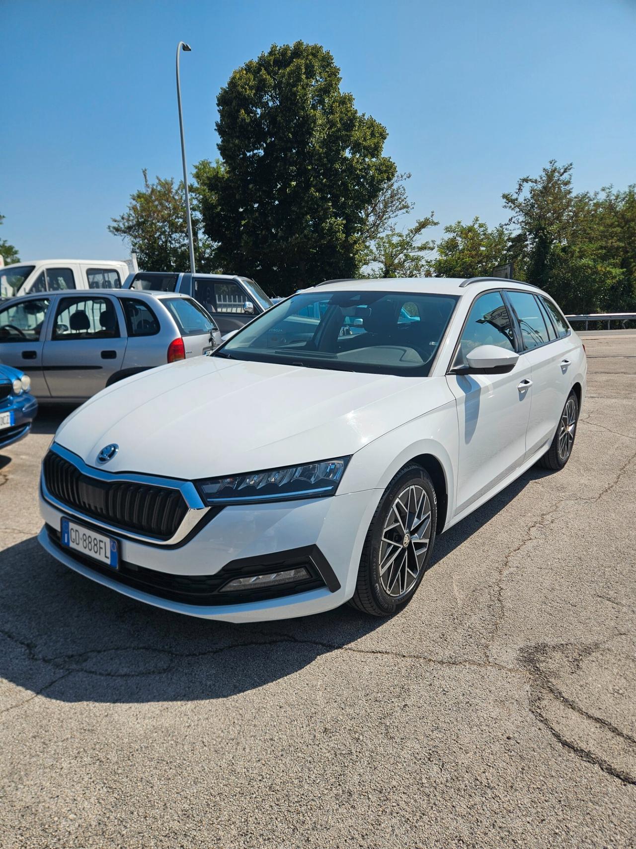 Skoda Octavia 1.0 e-TEC DSG Wagon Style