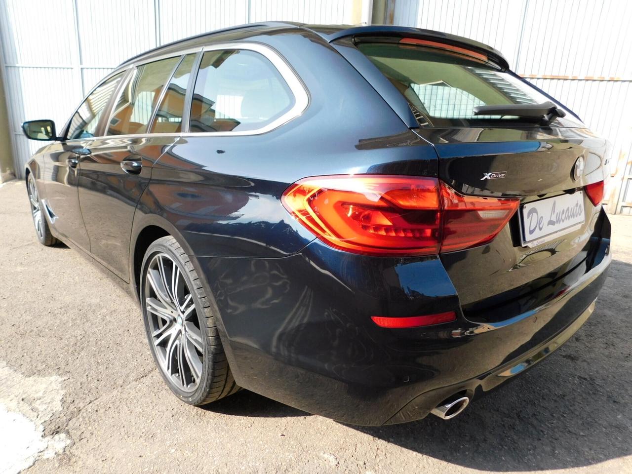 BMW 530d xDrive Touring INDIVIDUAL Pelle-Tetto-HeadUp
