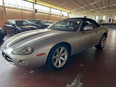 Jaguar XK8 Convertible 4.2 V8