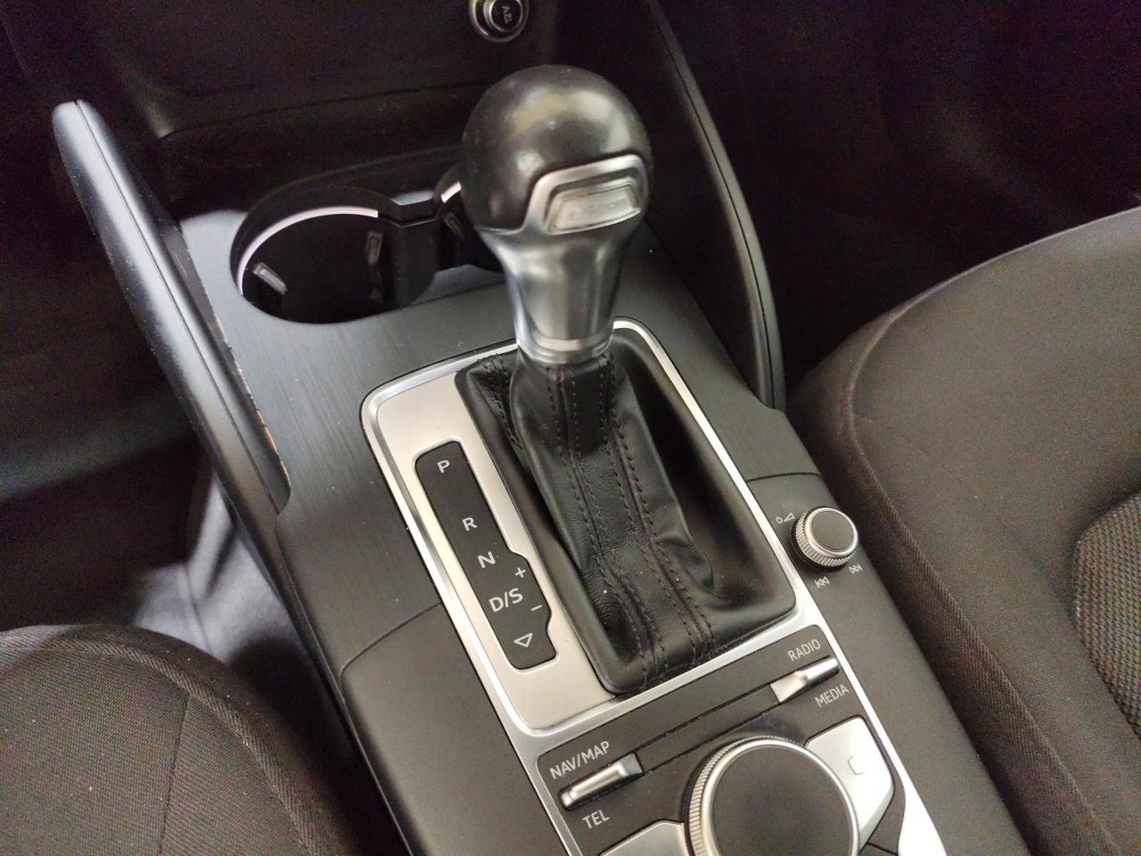 Audi A3 Sportback 30 1.5 g-tron Business 131cv