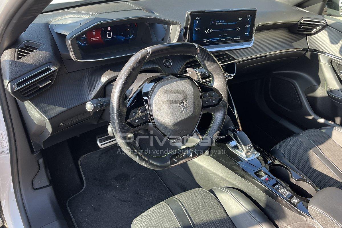 PEUGEOT 2008 PureTech 130 S&S EAT8 GT