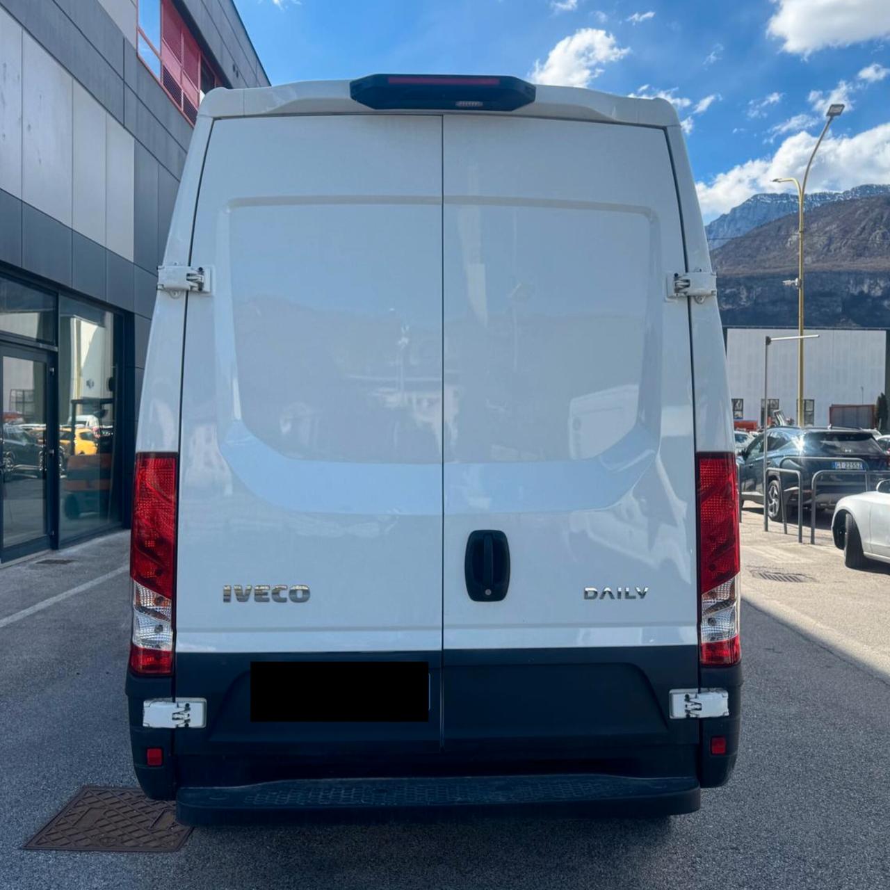 Iveco Daily 35s14 L2 H2