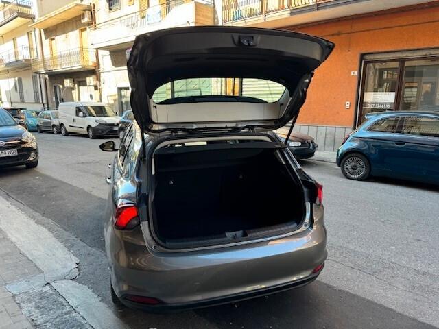 Fiat Tipo 1.3 Mjt 5 porte Lounge in Garanzia