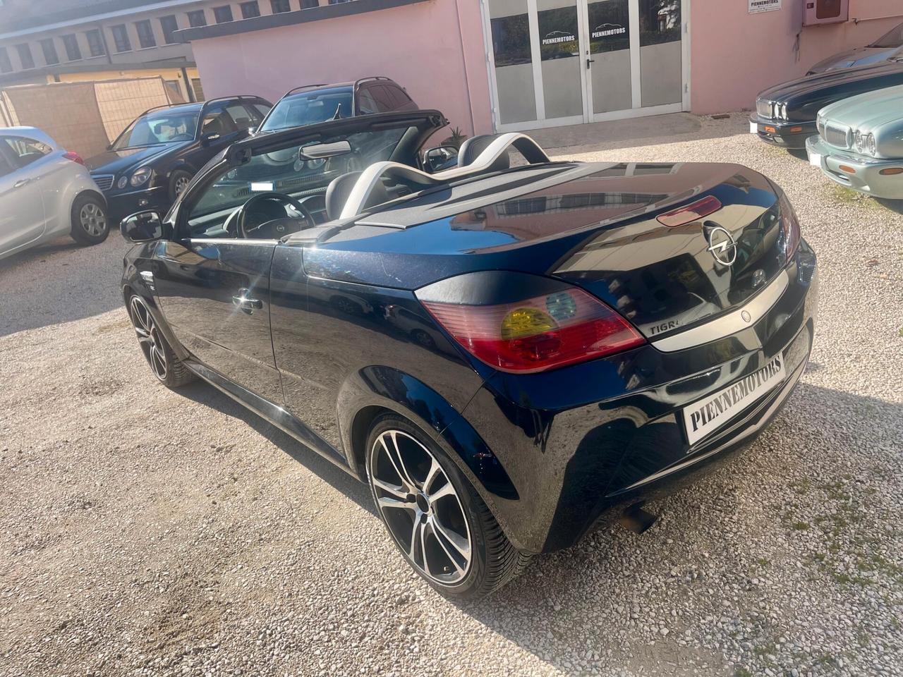 Opel Tigra CABRIO TwinTop 1.3 CDTI Sport