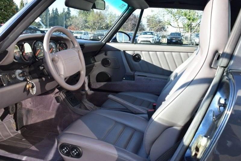 Porsche 911 (964) CARRERA 4 TARGA