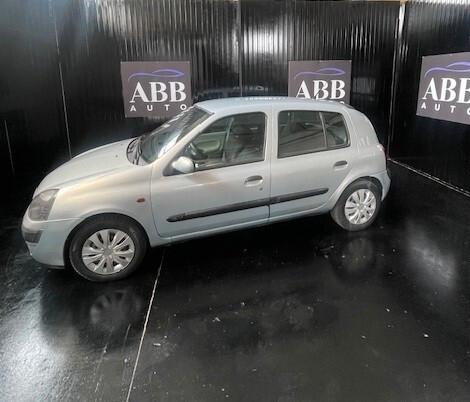 Renault Clio 1.2 75 CV – Ottime condizioni – Pronta all’uso