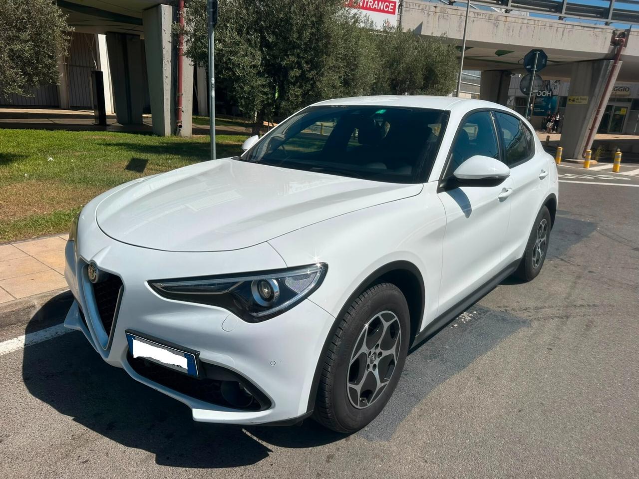 Alfa Romeo Stelvio 2.2 Turbodiesel 190 CV AT8 Q4 Business