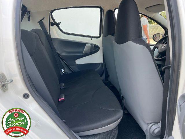 TOYOTA Aygo 1.0 12V VVT-i 5 porte Now Connect