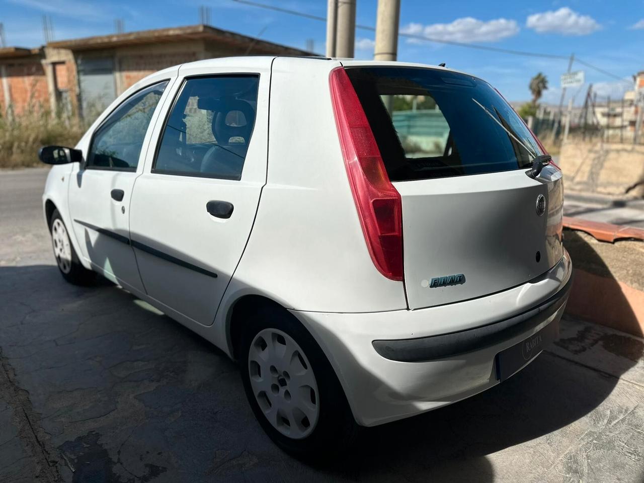 Fiat Punto 1.2i 5 porte Clima