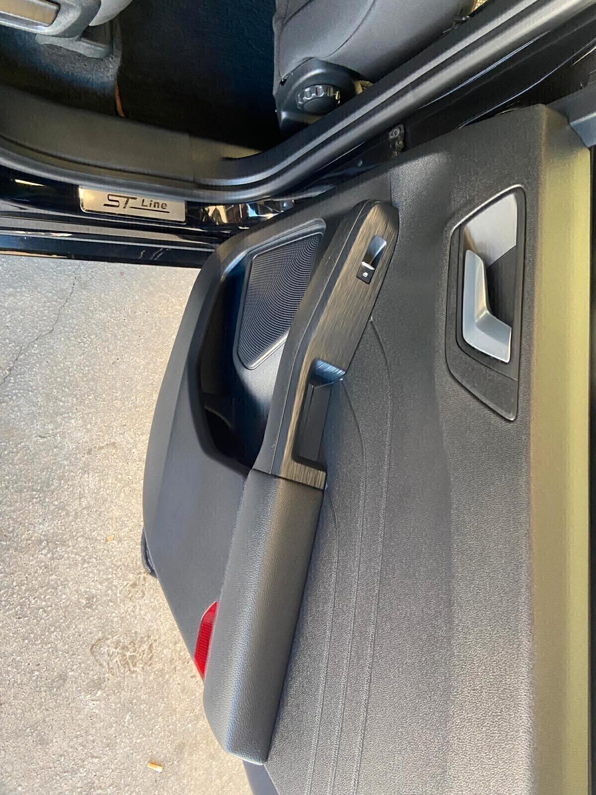 Ford Kuga 2.5 Full Hybrid 190 CV CVT 2WD ST-Line Design