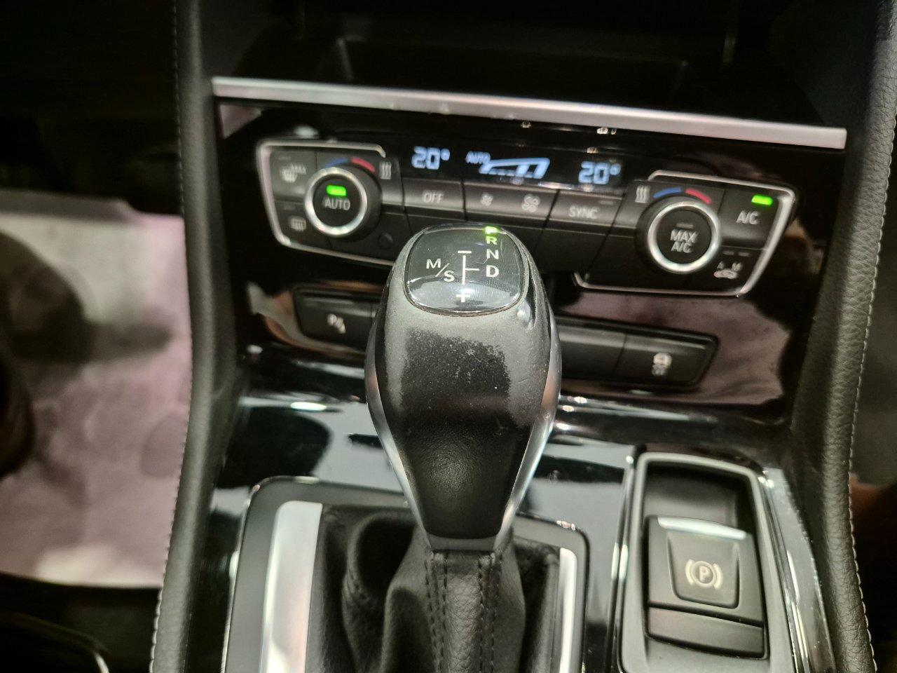 BMW 218 d Active Tourer Luxury auto - Sens. Park. - Cruise/Lim