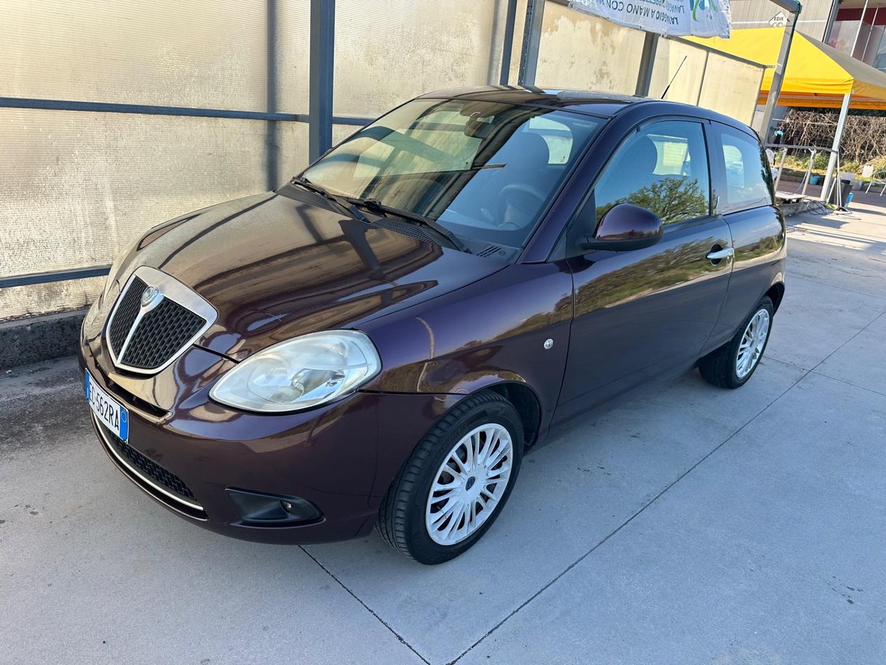 Lancia Ypsilon 1.3 MJT 75 CV