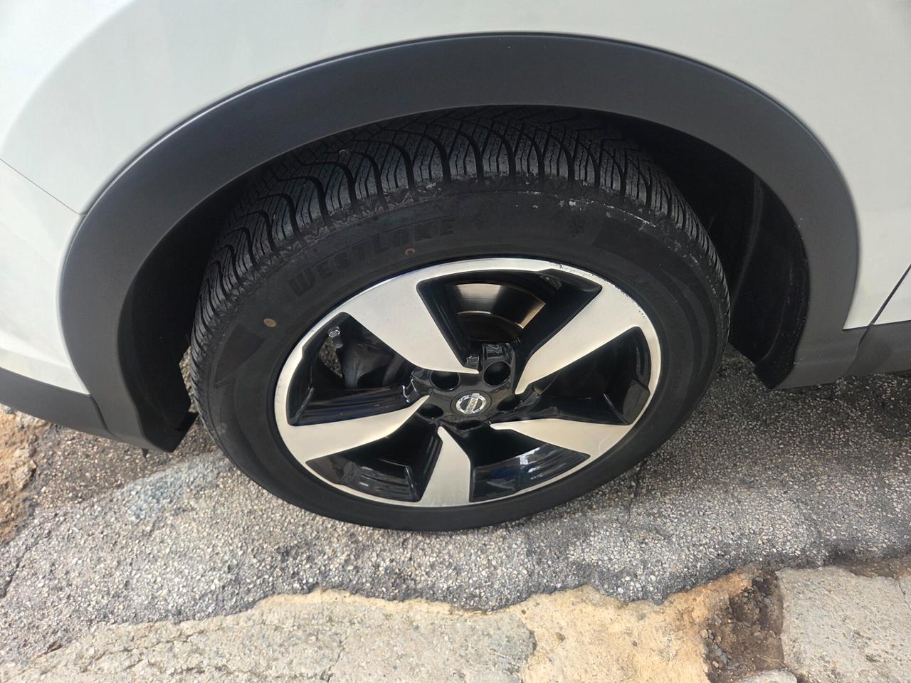 NISSAN QASHQAI TETTO PANORAMICO NAVIGAT TELECAM KMCERT