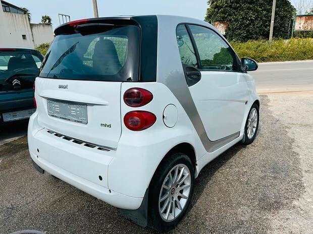 Smart ForTwo 1000 52 kW MHD coupé passion