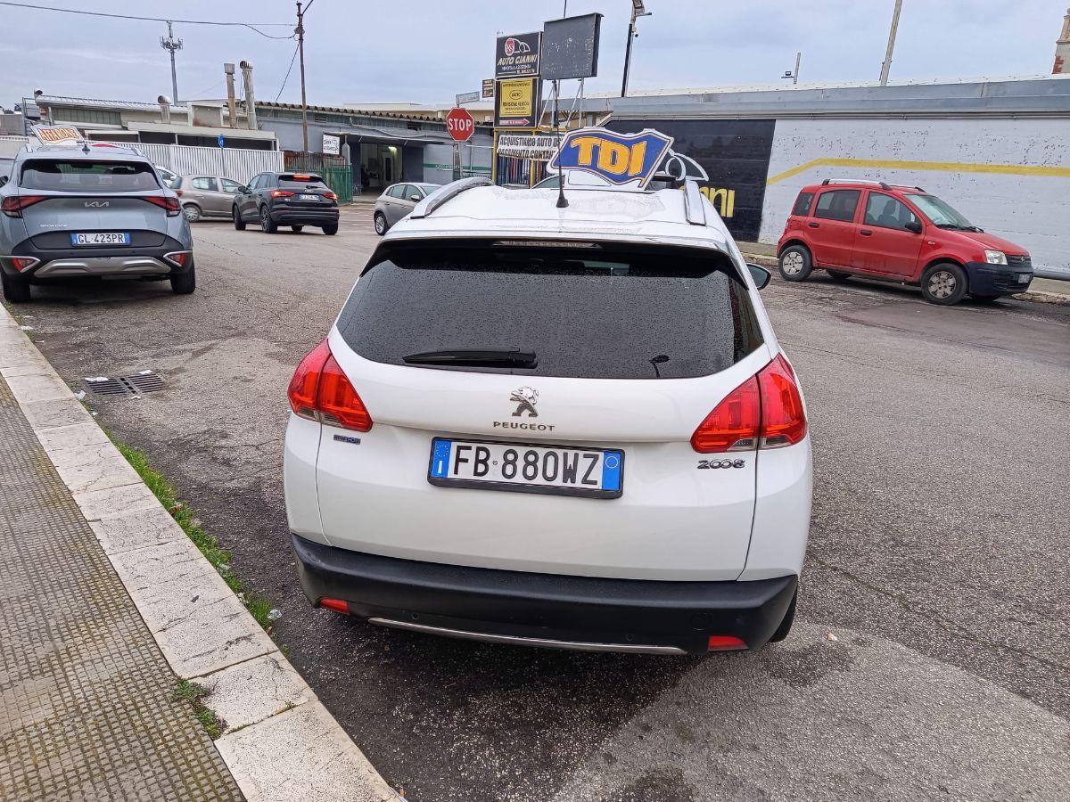 PEUGEOT 2008 BlueHDi 100 Allure - 2016