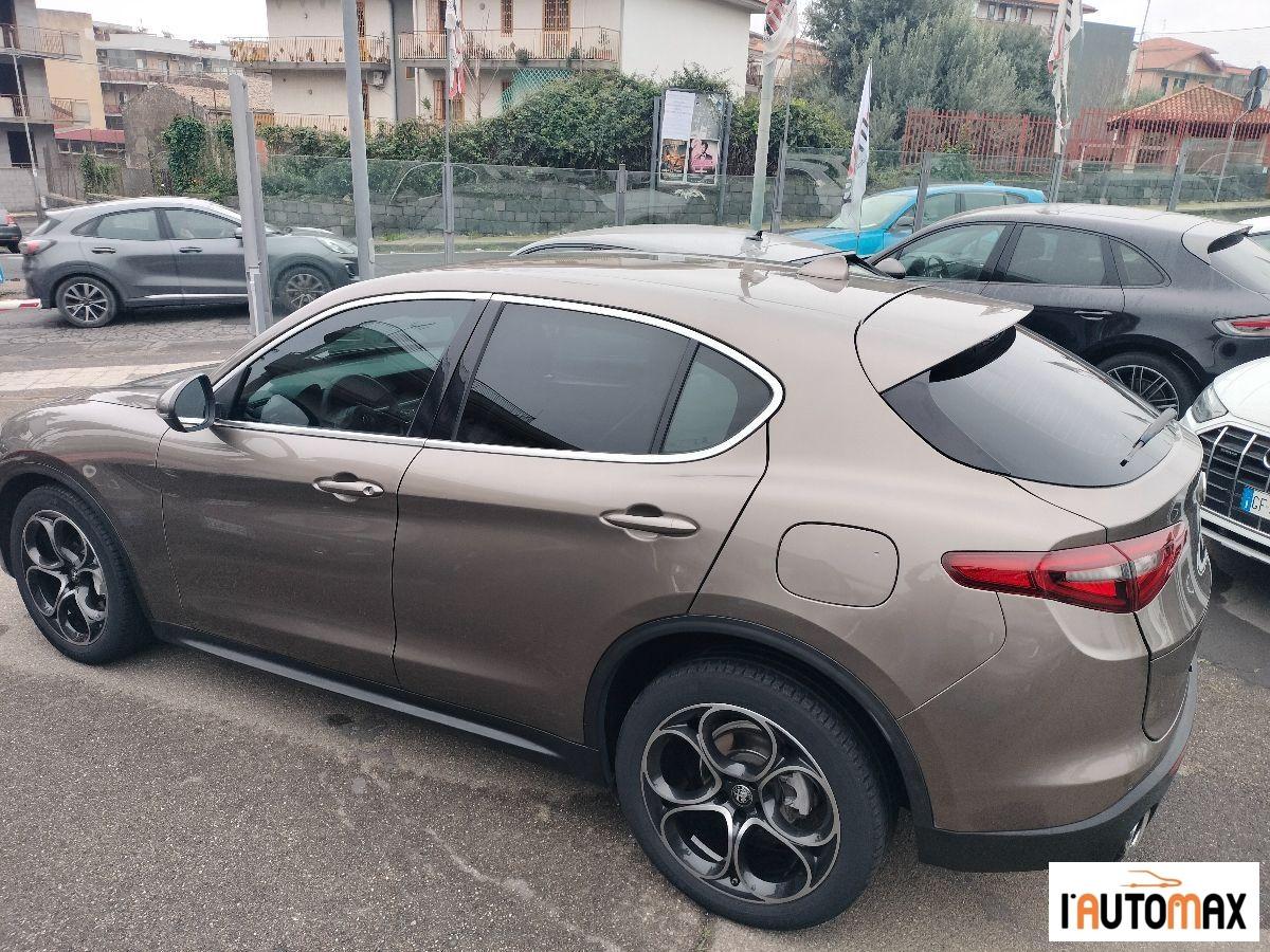 ALFA ROMEO - Stelvio - 2.2 T.diesel 180CV AT8 RWD Bus.