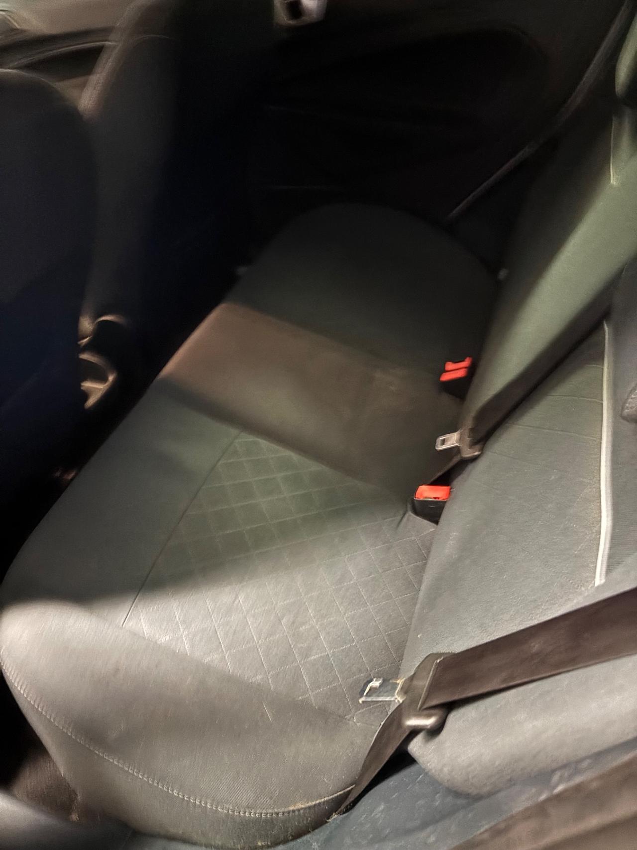 Ford Fiesta 1.4 TDCi 70CV 5 porte Titanium per neopatentati