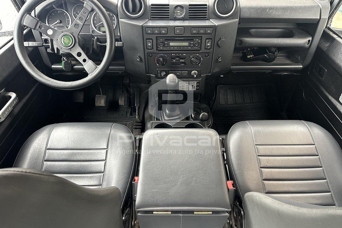 LAND ROVER Defender 90 2.4 TD4 Station Wagon SE