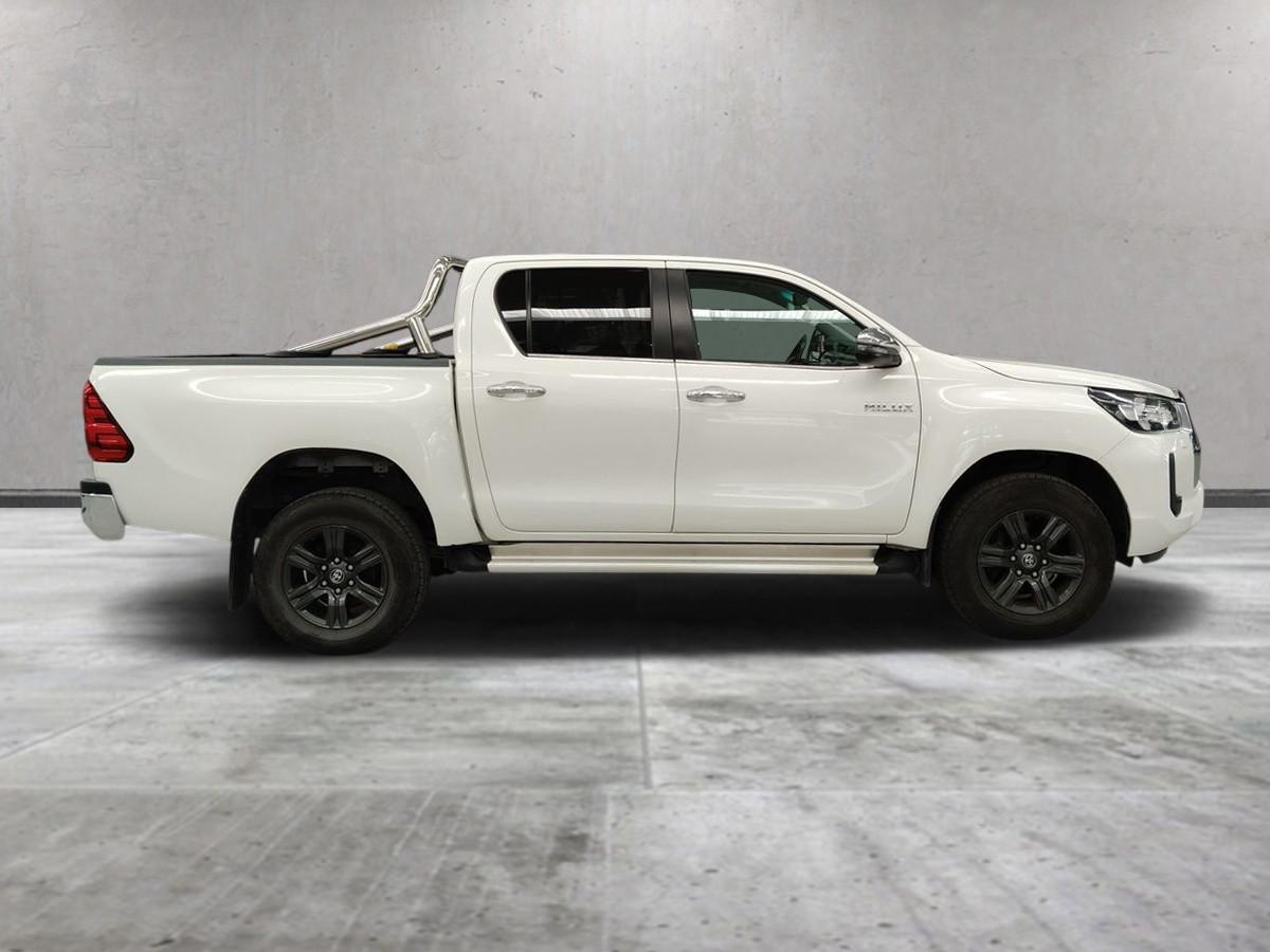 TOYOTA Hilux 4ª serie - Hilux 2.4 D-4D 4WD 4 porte Double Cab Loung