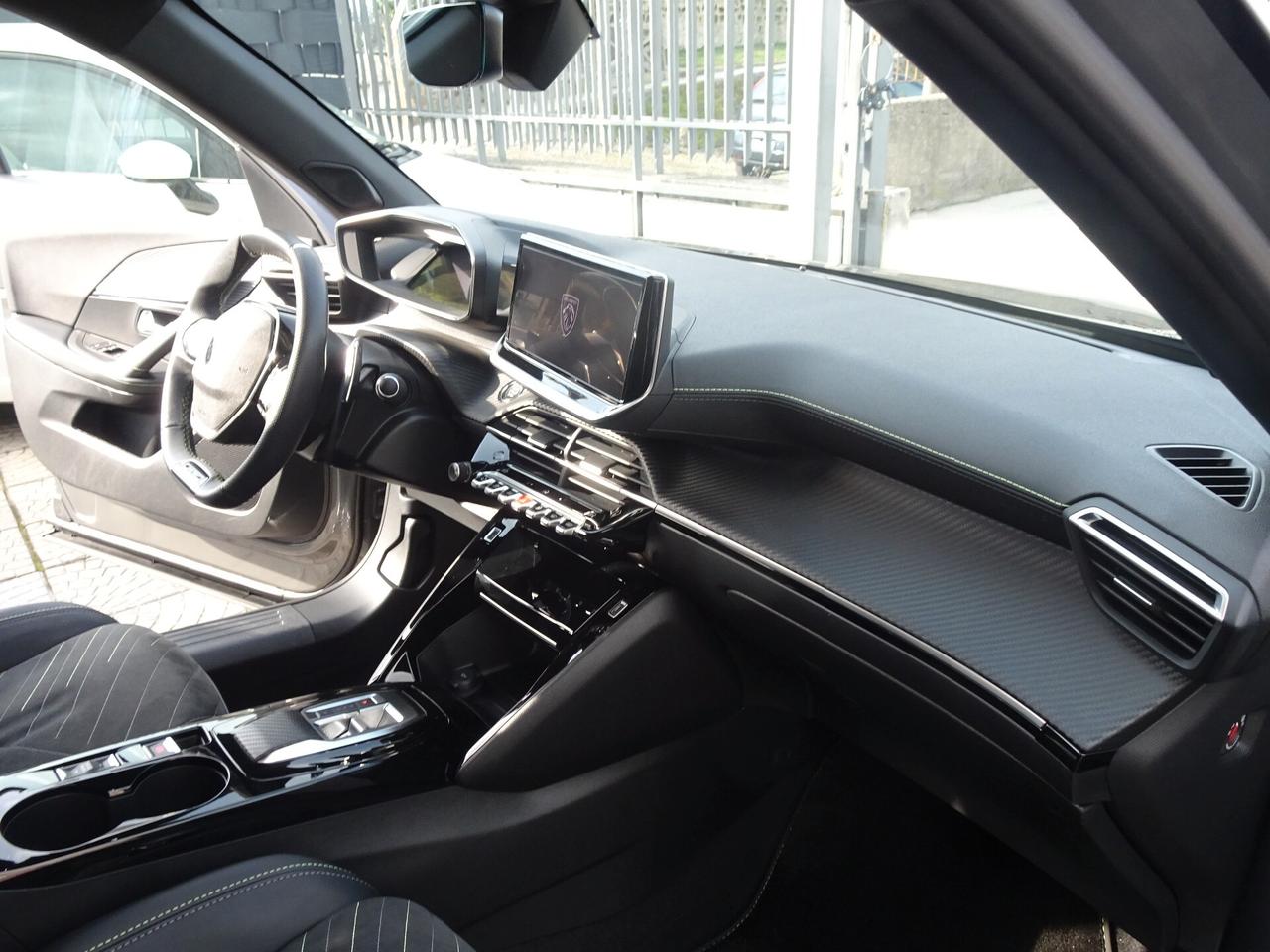 Peugeot 2008 BlueHDi 130 GT