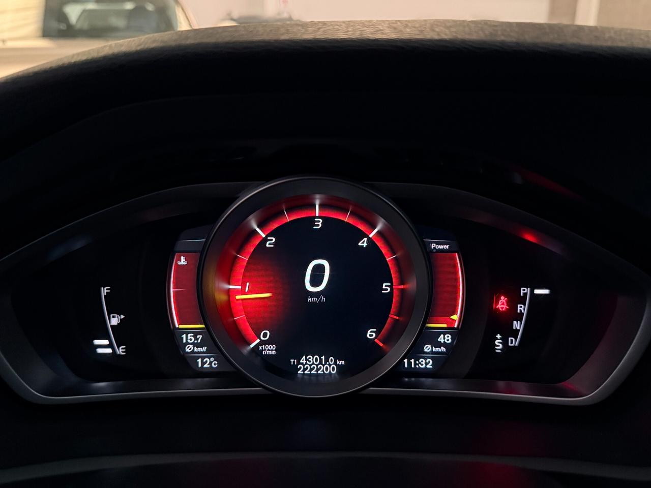 Volvo V40 D2 Geartronic Kinetic