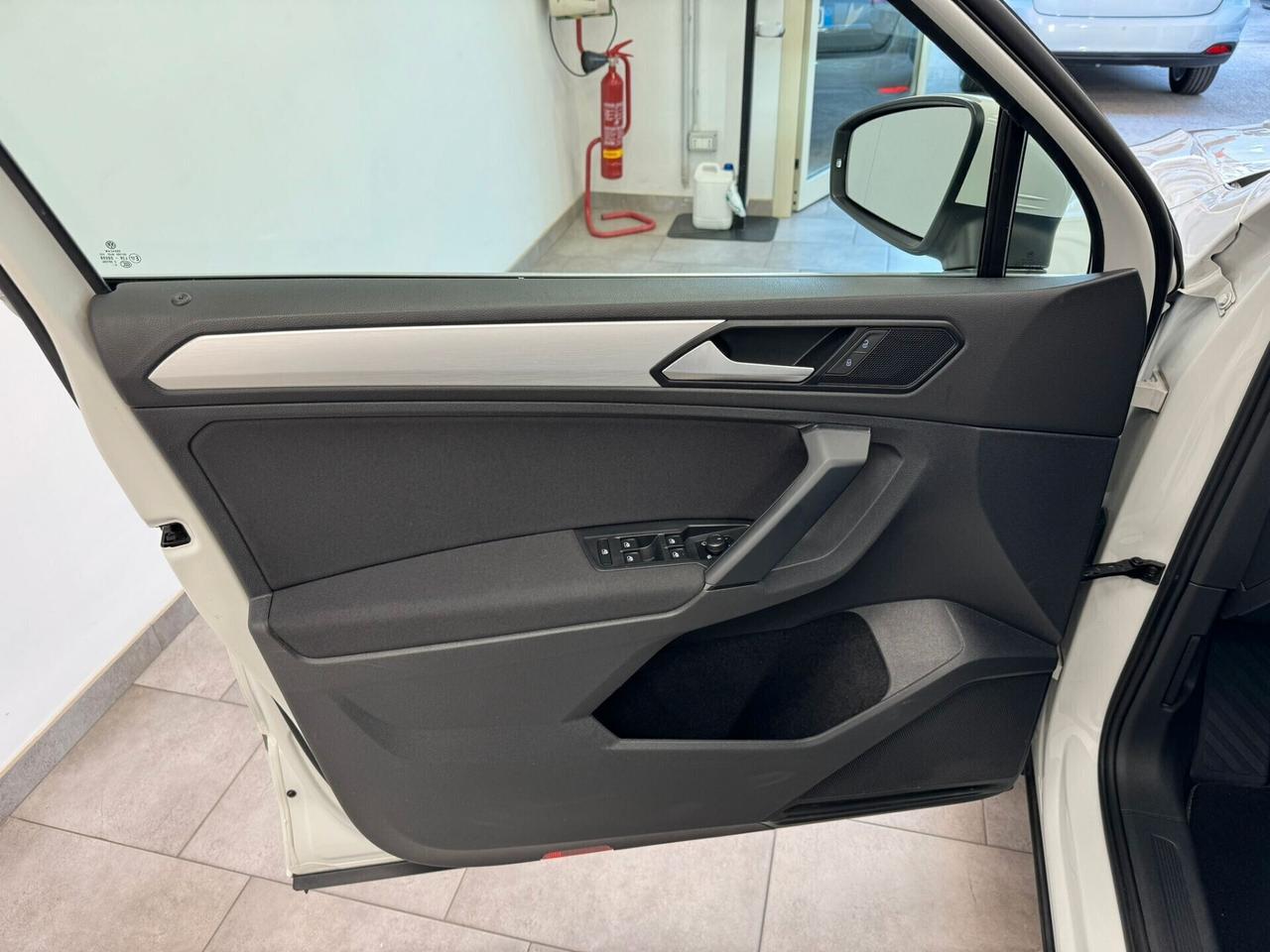 VOLSWAGEN TIGUAN 2.0 TDI 150 CV R-LINE DSG -2020