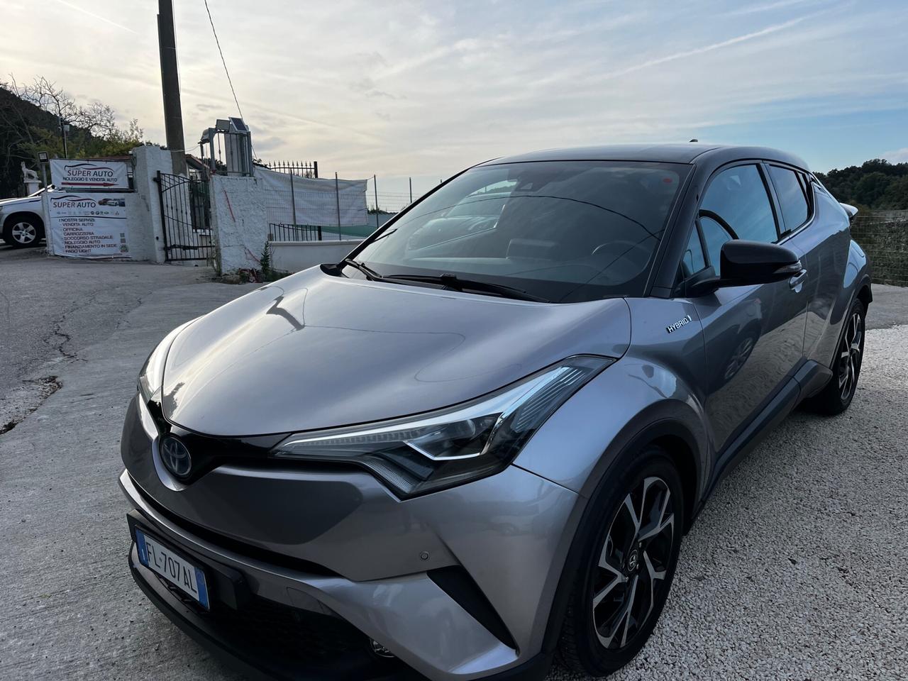 Toyota C-HR 1.8 Hybrid E-CVT Style