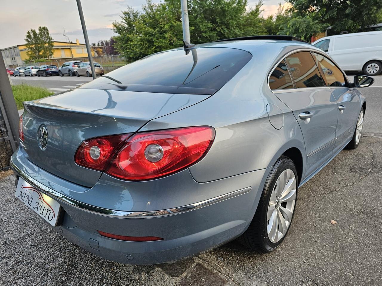 Volkswagen Passat CC 2.0 TDI 140cv DPF*Navi*Tetto*Pdc*