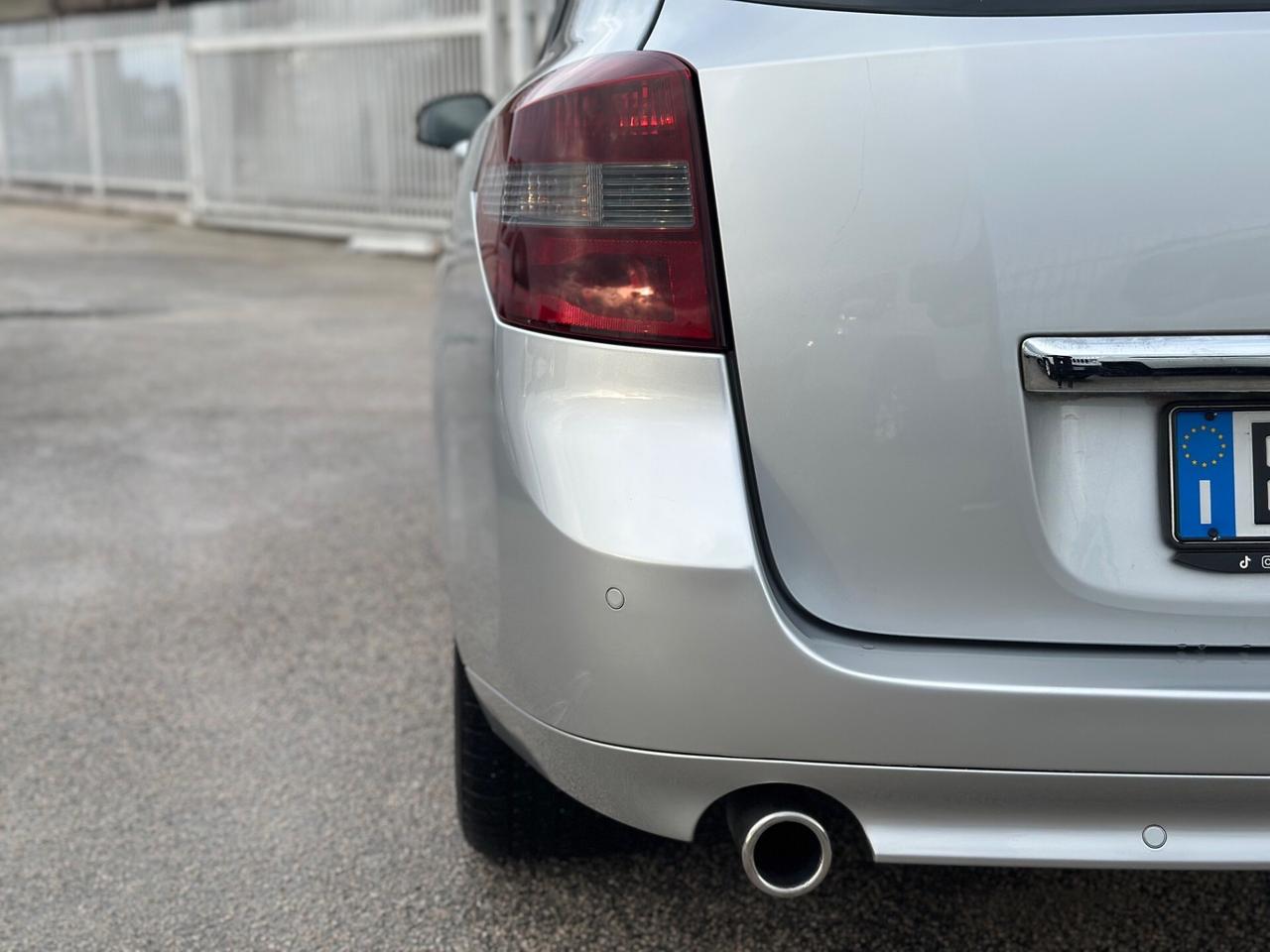 Renault Laguna 2011 2.0 dCi 150CV SporTour Nav